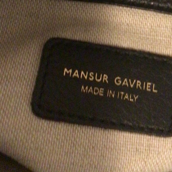 MANSUR  GRAVIEL MADE IN ITALY PLEATED BAG - Picture 10 of 11